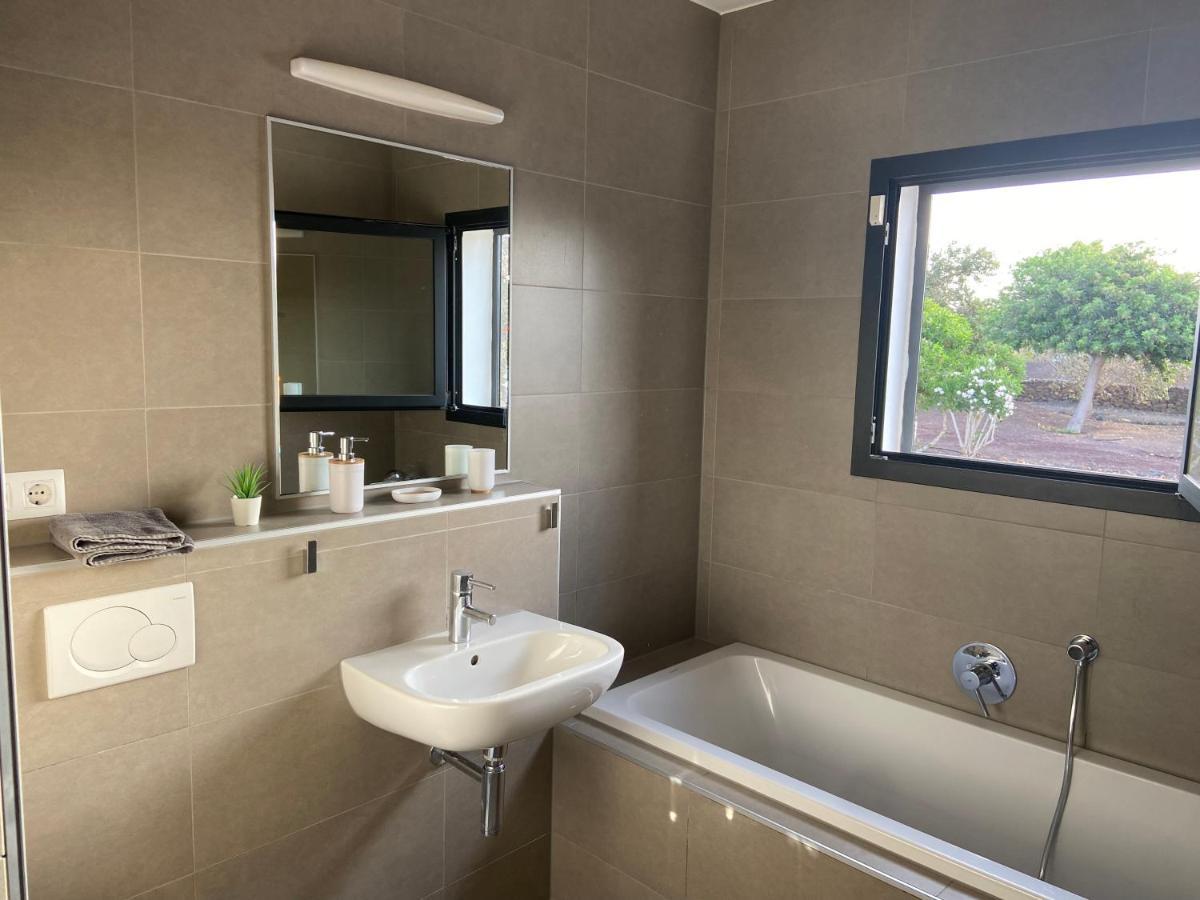 Heated & Shared Pool Villa Matriana 36A, North Shore Villas Lajares Exterior foto
